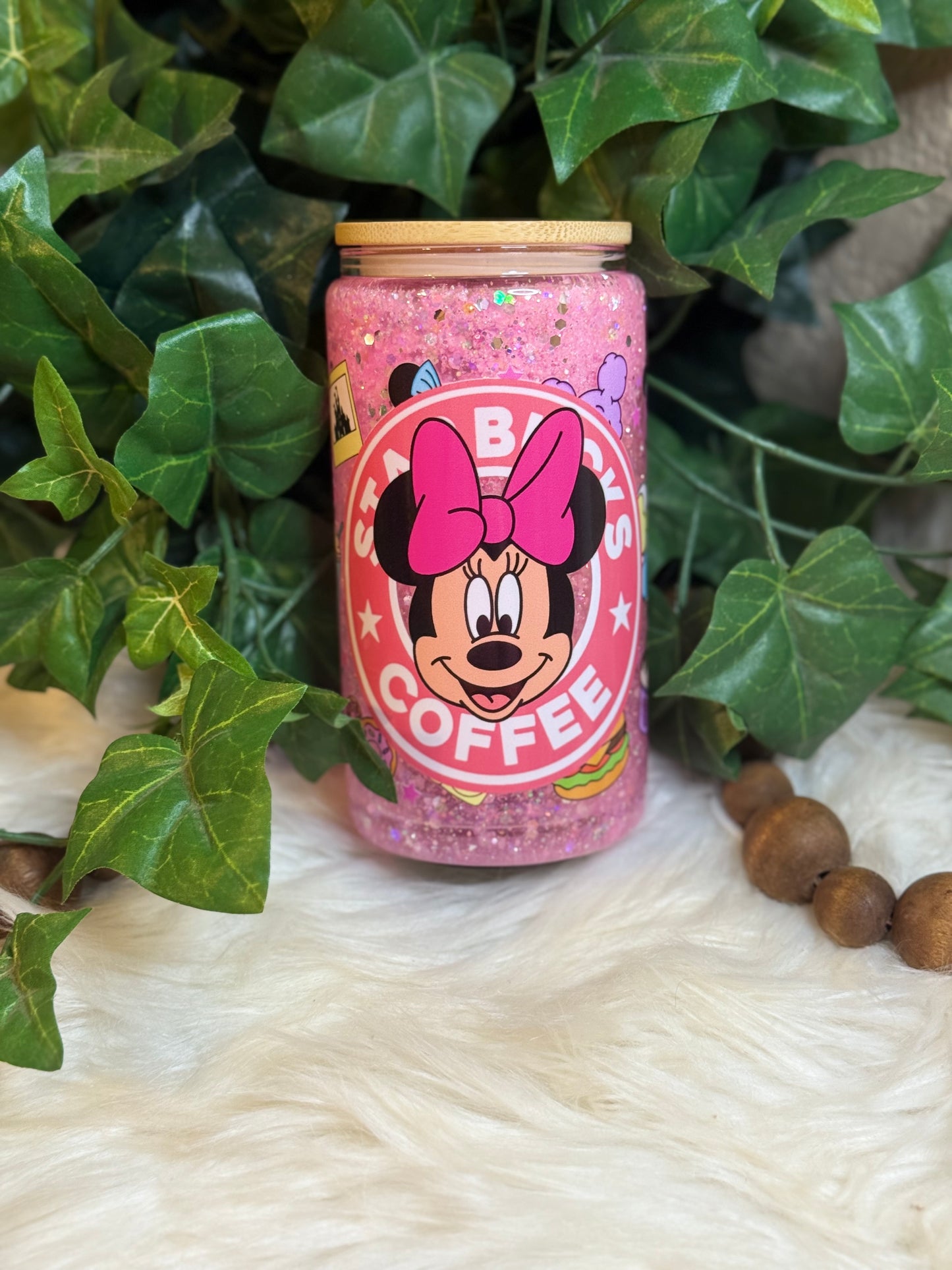 Minnie Bucks